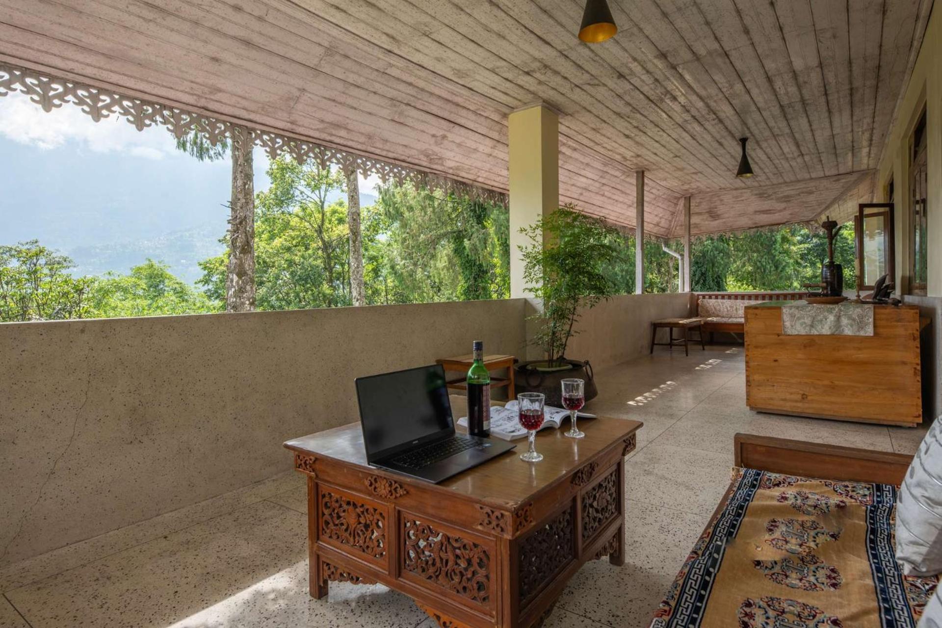 La Ipsing Farm By Stayvista - 3 Bhk Villa With Balcony, Mountain View, Indoor Games, And Pet Friendly Samdong Dış mekan fotoğraf