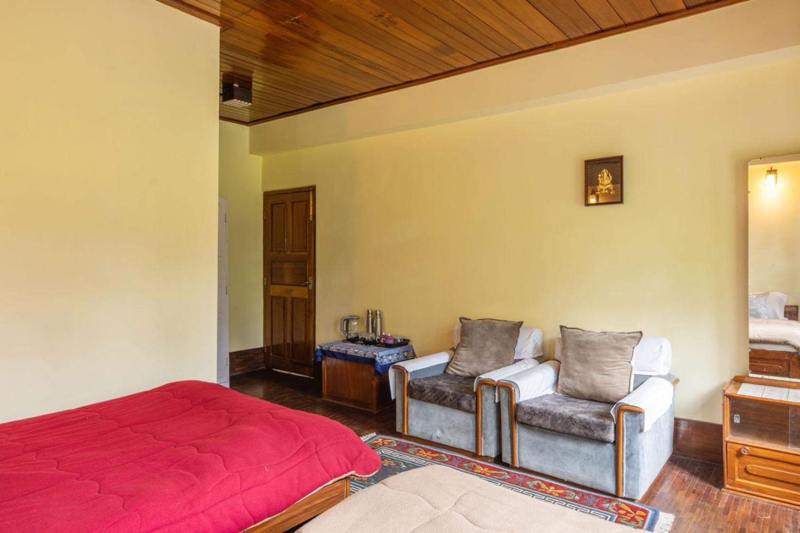 La Ipsing Farm By Stayvista - 3 Bhk Villa With Balcony, Mountain View, Indoor Games, And Pet Friendly Samdong Dış mekan fotoğraf